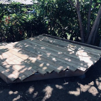 Kanah Konstruction - a wooden platform in the shade - Landscaping Near Me - Wailuku, Hawaii Kanah Konstruction - a wooden platform in the shade - Landscaping Near Me - Wailuku, Hawaii