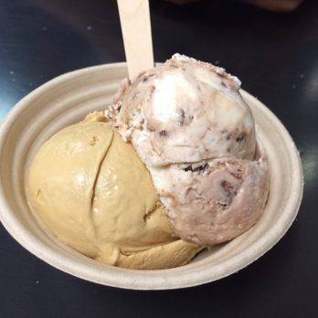 Long Beach Creamery - Burnt caramel and the treat crunch. - Ice Cream & Frozen Yogurt Near Me - Long Beach, California