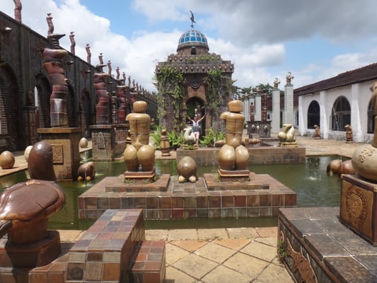 Oficina Ceramica Francisco Brennand by null