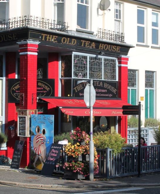 THE OLD TEA HOUSE Updated July 2024 1 King's Road, Whitehead