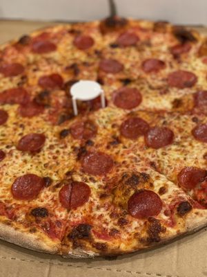 Lucky's Pizza by null
