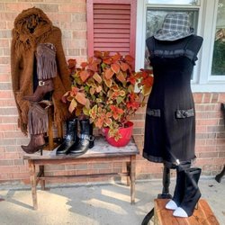 Kat's Reussi Store - @katsreussistore is featuring, holiday wear found a couple of items my girl will like, plenty of classic fashion and furnishings here
