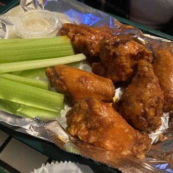O'Reilly's Pub - 1 lb. Wings - Pubs Near Me - Columbus, Ohio O'Reilly's Pub - 1 lb. Wings - Pubs Near Me - Columbus, Ohio