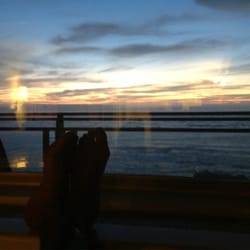 Shelter Cove Motor Inn - I'm sitting in the Jacuzzi watching the sunset