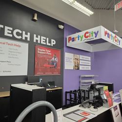 Staples - Party City service counter
