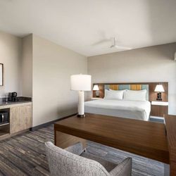 Hampton Inn & Suites Maui North Shore - Guest room