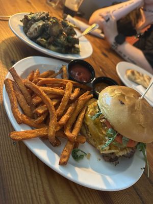 Hapeville Corner Tavern by null