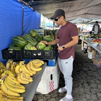 Kobey's Swap Meet - Fresh fruit - Flea Markets Near Me - San Diego, California Kobey's Swap Meet - Fresh fruit - Flea Markets Near Me - San Diego, California