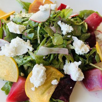 Piatti - The arugula, beet, persimmon salad was delicious and hit the spot - Italian Near Me - Mill Valley, California