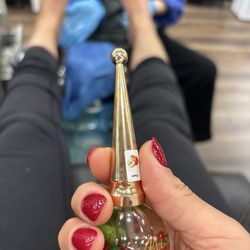 Contempo Nails & Spa - Free gift when you pay cash