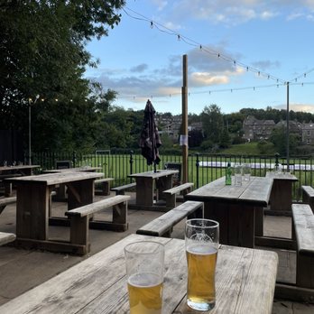 Vale Inn - Pubs Near Me - Macclesfield, CHE