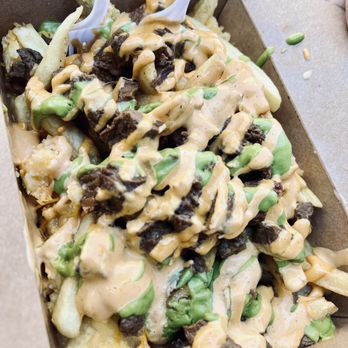 Vchos Truck - Salvadoran Near Me - Montebello, California