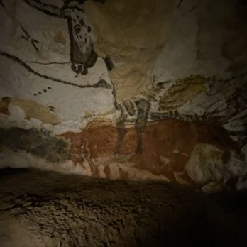 Grotte de Lascaux II - Landmarks & Historical Buildings Near Me - Montignac, 24