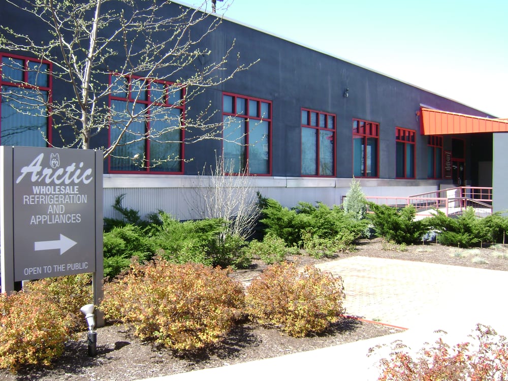 ARCTIC WHOLESALE Updated October 2024 23 Reviews 356 N Goodman St