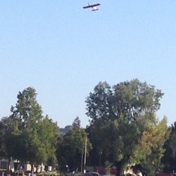 Conejo Creek North Park - Early mornings when few around, frequently electric model planes are flown by hobbyists - quite a Show !!! - Parks Near Me - Thousand Oaks, California Conejo Creek North Park - Early mornings when few around, frequently electric model planes are flown by hobbyists - quite a Show !!! - Parks Near Me - Thousand Oaks, California
