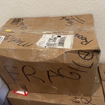 The UPS Store - "Fragile" yet clearly smashed box. - Shipping Centers Near Me - Mill Creek, Washington The UPS Store - "Fragile" yet clearly smashed box. - Shipping Centers Near Me - Mill Creek, Washington