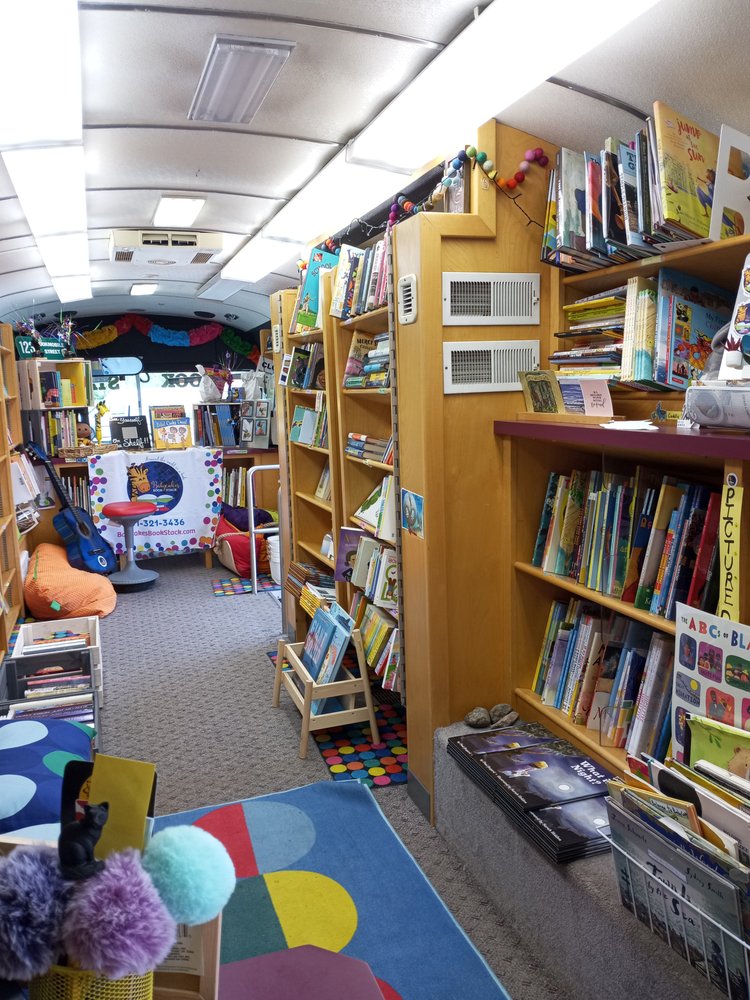 BABYCAKE’S BOOK STACK 10 Photos Saint Paul, Minnesota Bookstores