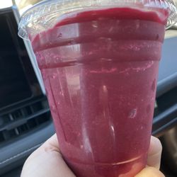 Peachy's Smoothie Cafe - Small smootie
