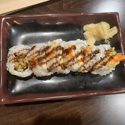 Saisaki Japanese Steakhouse and Sushi Bar - Shrimp tempura roll