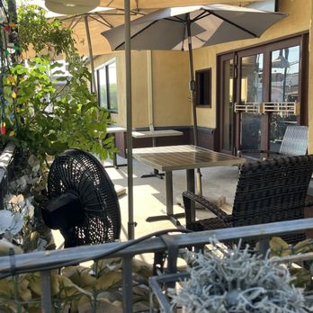 Crab Avenue - Outdoor patio. - Seafood Near Me - Glendale, California