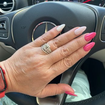 Cindy's Nails & Spa - Nail Salons Near Me - Bellevue, Washington