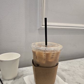 In-sīt Coffee - Iced dirty Chai - Coffee & Tea Near Me - Buena Park, California In-sīt Coffee - Iced dirty Chai - Coffee & Tea Near Me - Buena Park, California