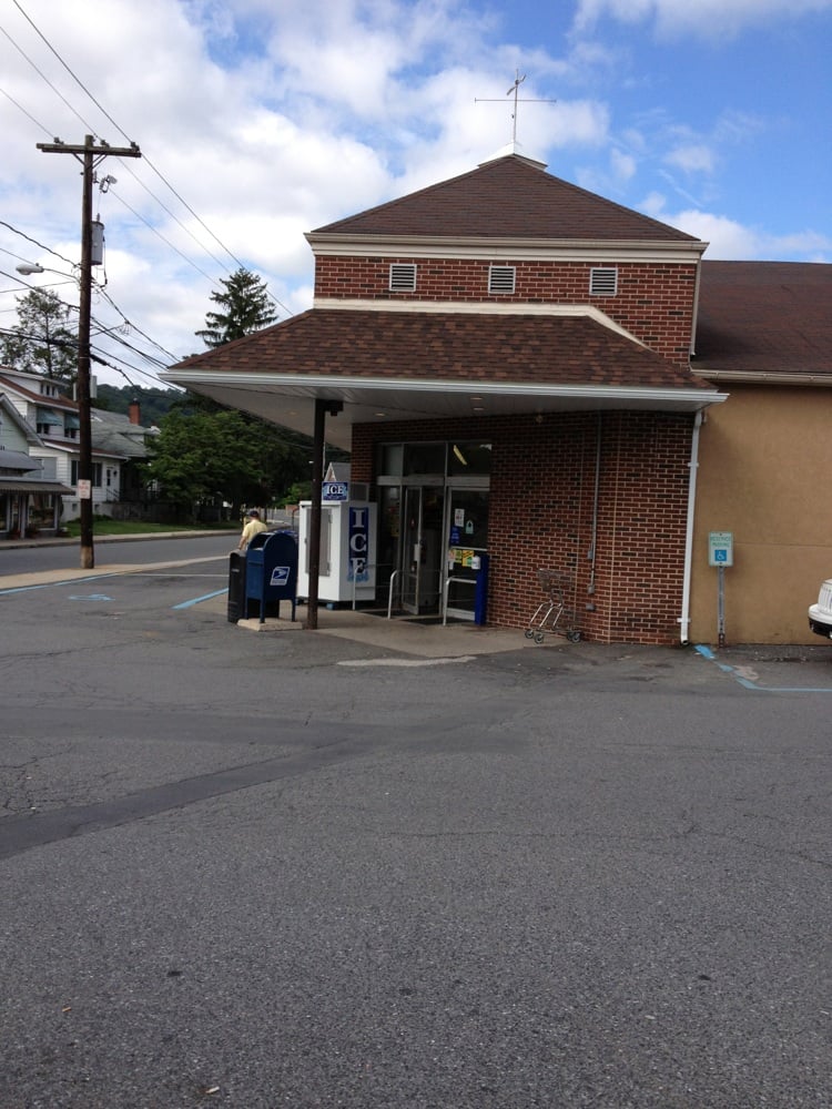 BOYER’S FOOD MARKETS Updated July 2024 131 W Main St, Schuylkill