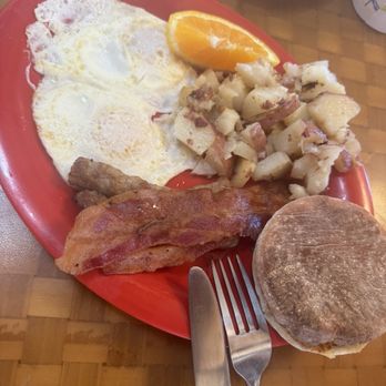 Orange Inn - O I breakfast plate - Breakfast & Brunch Near Me - Laguna Beach, California Orange Inn - O I breakfast plate - Breakfast & Brunch Near Me - Laguna Beach, California