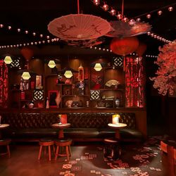 Here Kitty Kitty Vice Den - Lounge Area