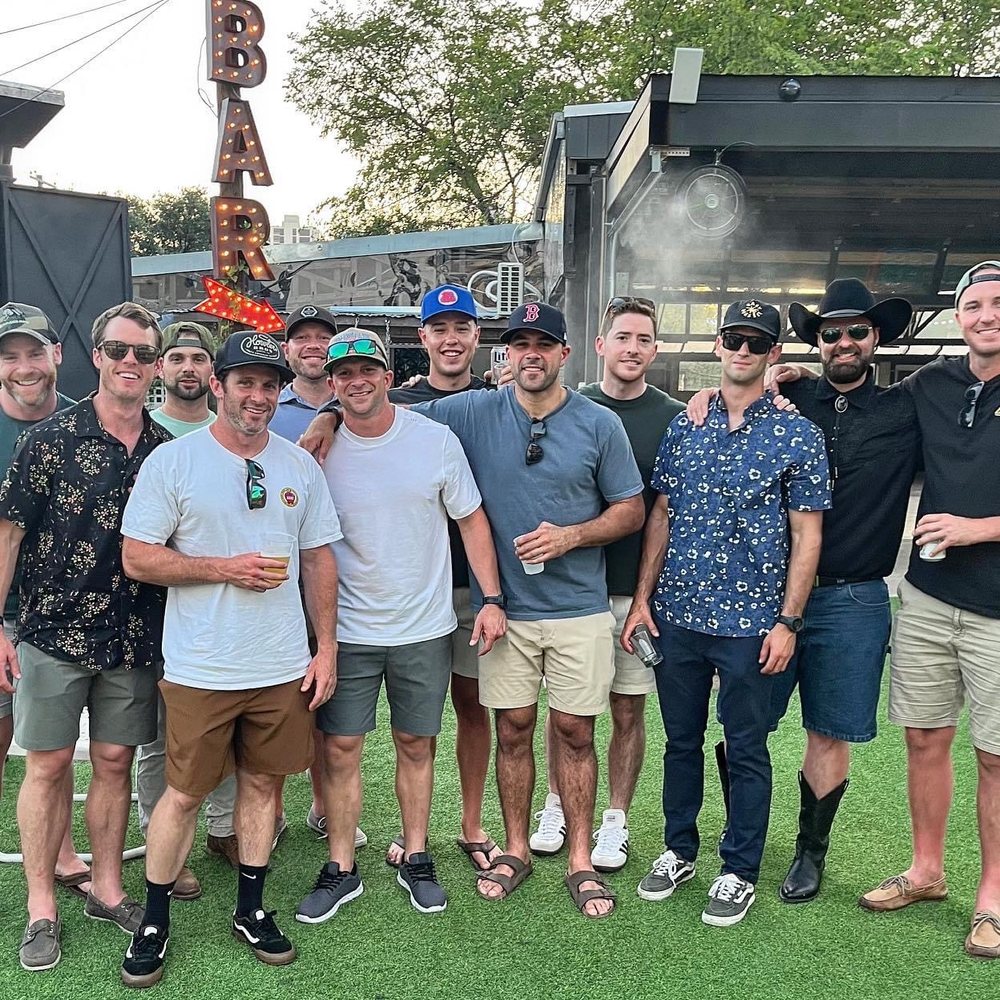 Inn Cahoots - Guys being Dudes - Hotels Near Me - Austin, Texas Inn Cahoots - Guys being Dudes - Hotels Near Me - Austin, Texas