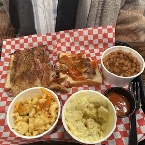 BRAD’S BAR-B-QUE - Updated July 2024 - 33 Photos & 60 Reviews - 1809 US ...