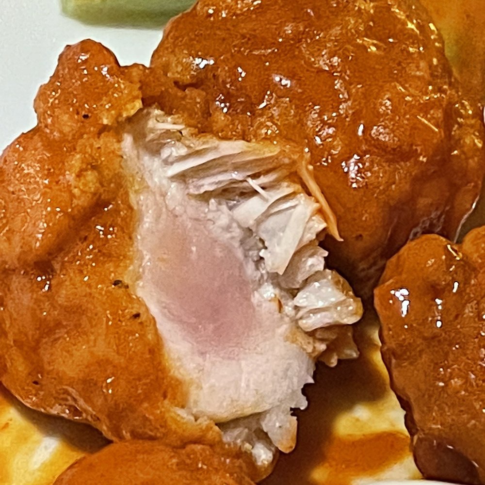Applebee's Grill + Bar - Raw chicken wings!!! - American Near Me - Santa Fe, New Mexico