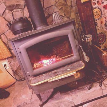The Flying Chipmunk Cabin - The wood stove kept us warm the entire time:) - Vacation Rentals Near Me - Butte Meadows, California The Flying Chipmunk Cabin - The wood stove kept us warm the entire time:) - Vacation Rentals Near Me - Butte Meadows, California