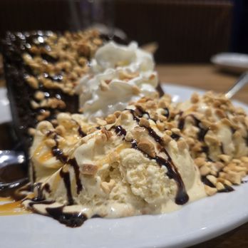 Cheddar's Scratch Kitchen - Dessert - American Near Me - Avon, Indiana