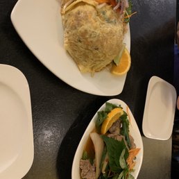 Pad Thai Hor Kai - Authentic Pad Thai
