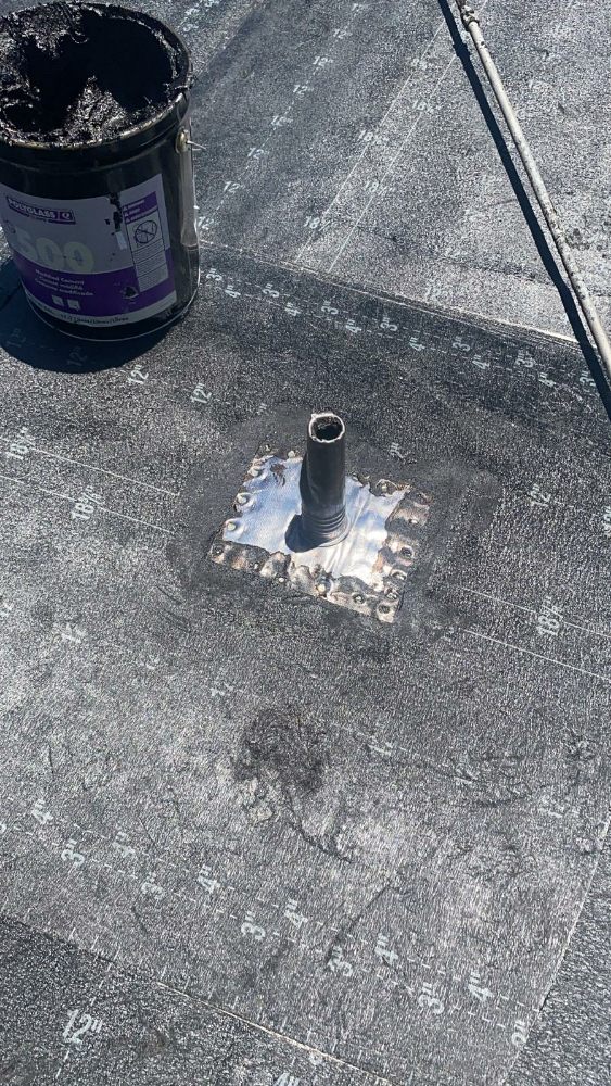 Slide of UnderCover Roofing & Metal