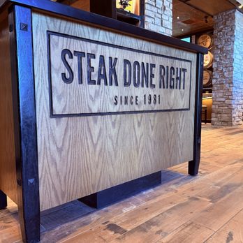 LongHorn Steakhouse - The welcoming entrance. - Steakhouses Near Me - El Paso, Texas LongHorn Steakhouse - The welcoming entrance. - Steakhouses Near Me - El Paso, Texas