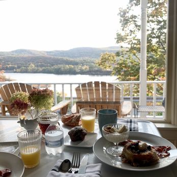 Harvest Barn Inn - Bed & Breakfast Near Me - Bellows Falls, Vermont
