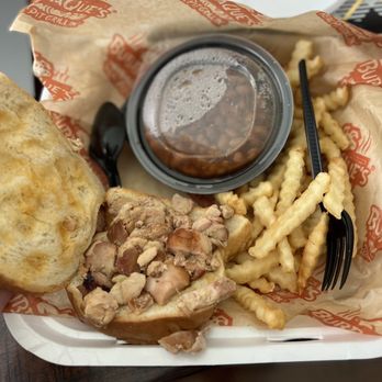 BubbaQue's - Chopped BBQ Chicken Basket - Barbeque Near Me - Riverview, Florida