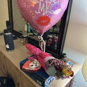 Brookes Flowers - Florists Near Me - Redondo Beach, California Brookes Flowers - Florists Near Me - Redondo Beach, California