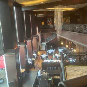 Del Frisco's Double Eagle Steakhouse - Upstairs overlooking downstairs - Steakhouses Near Me - Houston, Texas Del Frisco's Double Eagle Steakhouse - Upstairs overlooking downstairs - Steakhouses Near Me - Houston, Texas