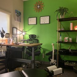 Mid-Valley Chiropractic - One of our two luxury Chiropractic suites complete with state of the art innovative technology.
