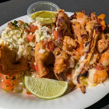 Mariscos Los Corales - Tacos gobenador y dorado camaron - Food Trucks Near Me Mariscos Los Corales - Tacos gobenador y dorado camaron - Food Trucks Near Me