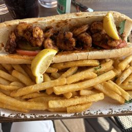 BLACKENED SHRIMP POBOY