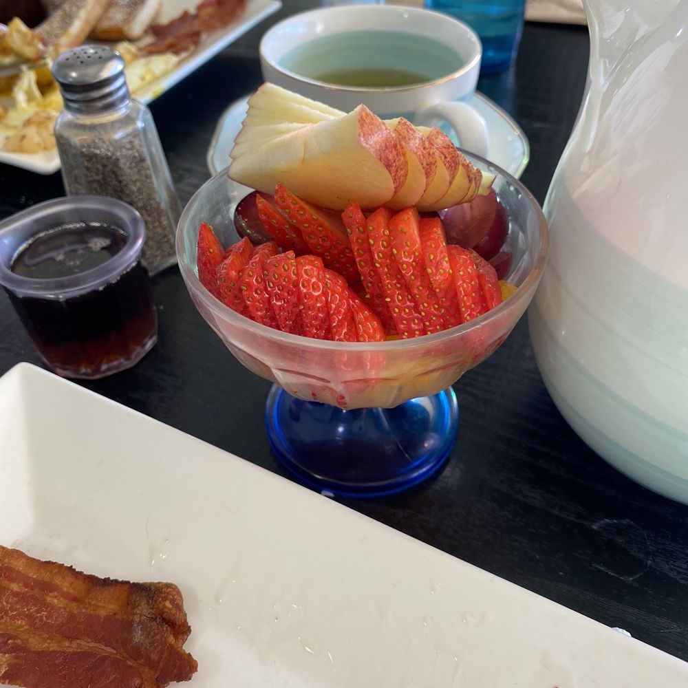 Delicious Cafe - Fruit cup, ginseng green tea service - Soup Near Me - Payson, Arizona Delicious Cafe - Fruit cup, ginseng green tea service - Soup Near Me - Payson, Arizona