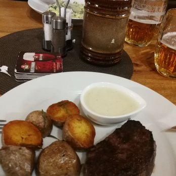 Kabinet - Food - Restaurants Near Me - Prague, Puerto Rico