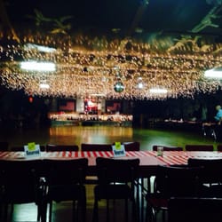 Western Kountry Klub - Club before all the dancers hit the floor