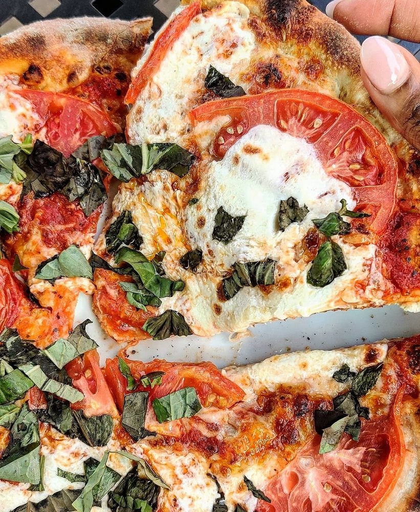Order Margherita Pizza food online from Brewer's Alley store, Frederick on bringmethat.com