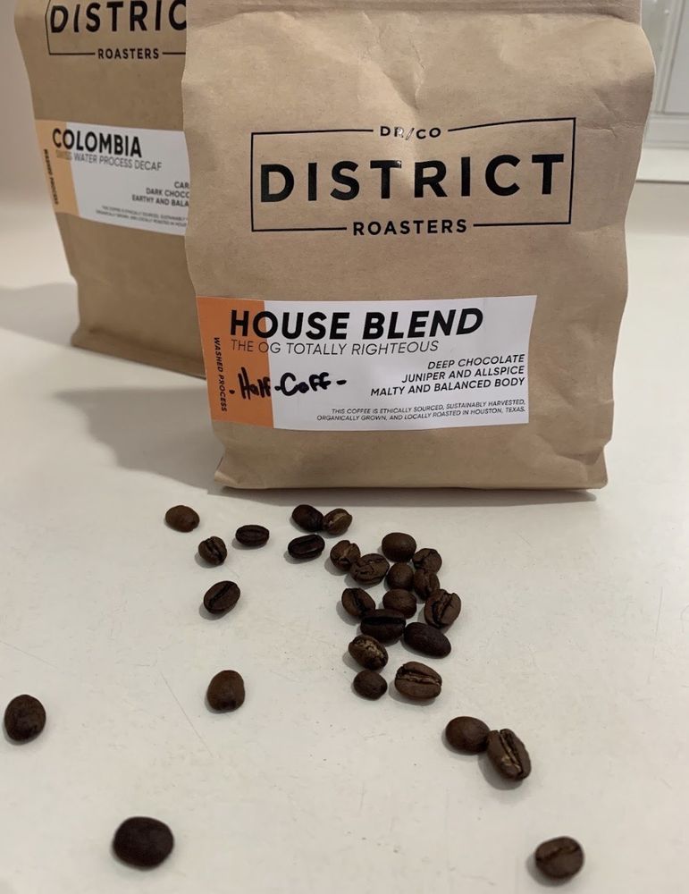 District Roasters Logo