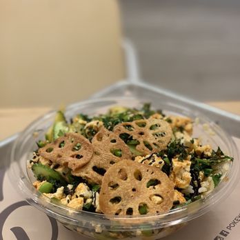Pokeworks - Brown rice, lotus chips, edamame, seaweed, cucumber, tofu, gochujang sauce - Poke Near Me - Houston, Texas Pokeworks - Brown rice, lotus chips, edamame, seaweed, cucumber, tofu, gochujang sauce - Poke Near Me - Houston, Texas